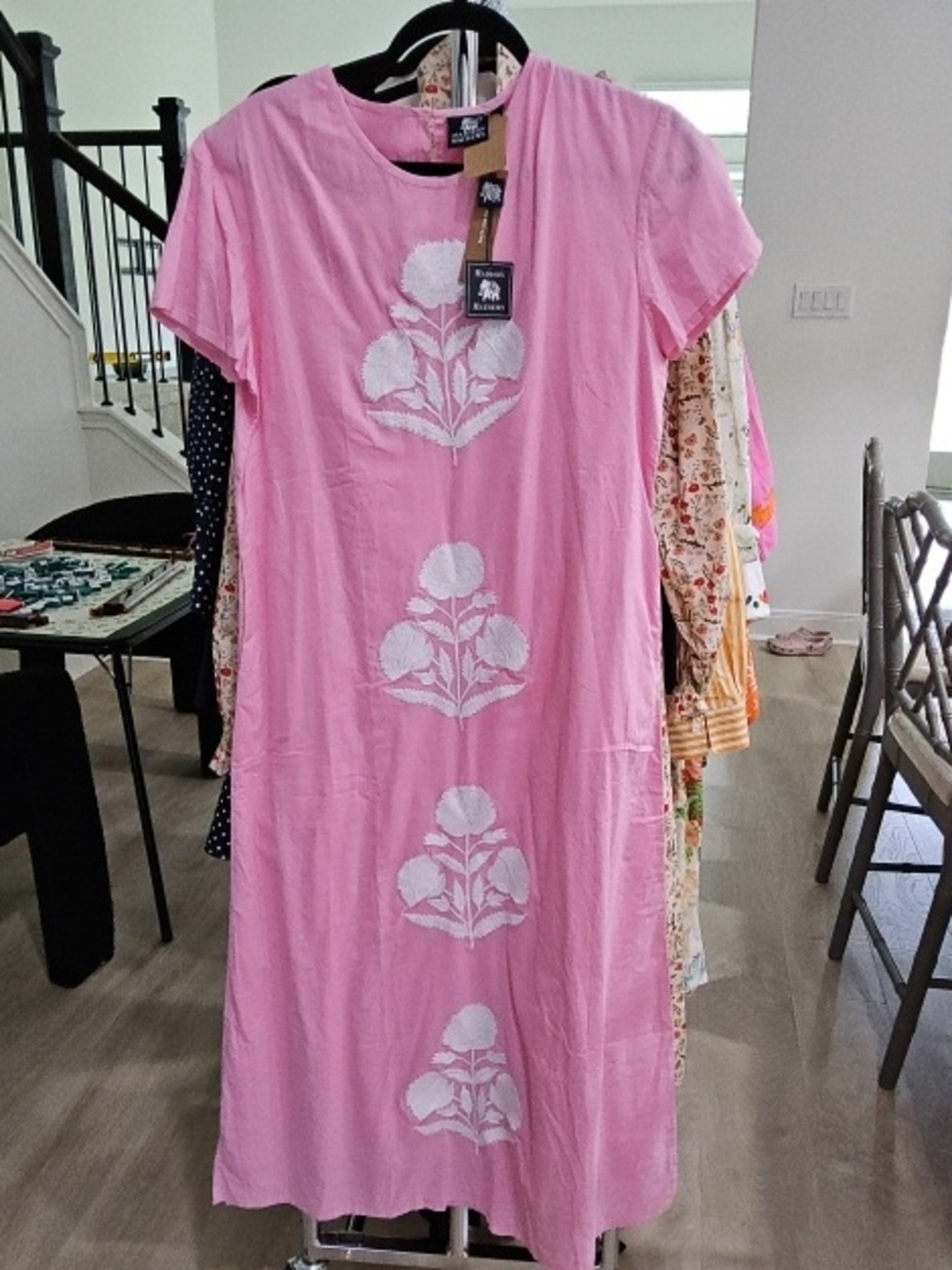 Pink Embroidered Floral Midi Dress|| Size Large - Picture 1 of 3